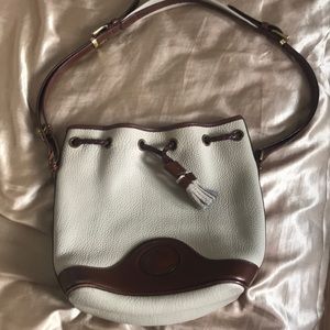Vintage Dooney & Bourke bucket purse